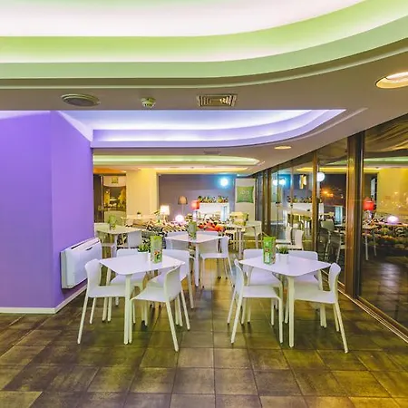 Hotel Ibis Styles President 4*
