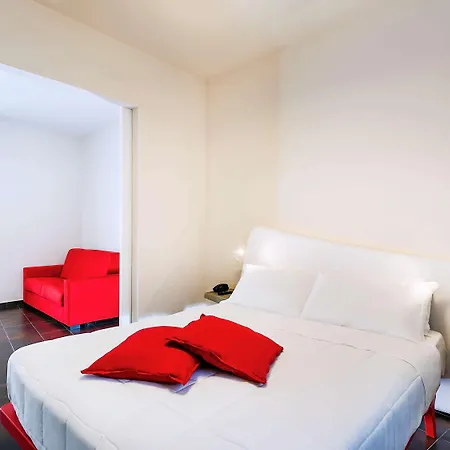 Hotel Ibis Styles President 4*