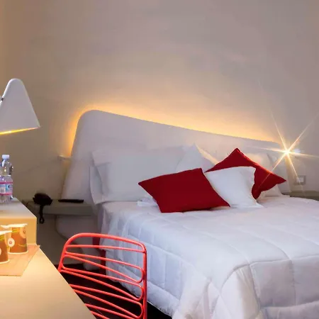 Ibis Styles President Hotell 4*